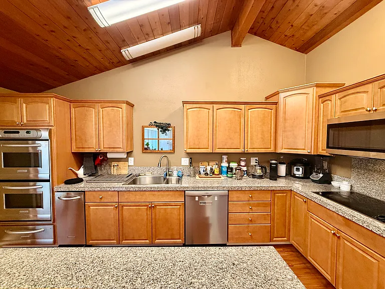 24036 NE 142nd Ave — Photo 15