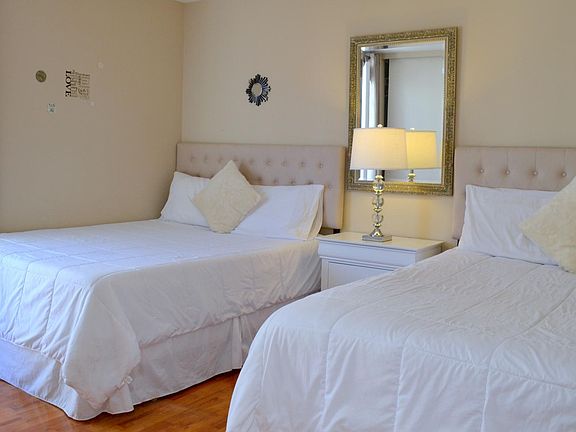 5th image of 813 15th St APT F