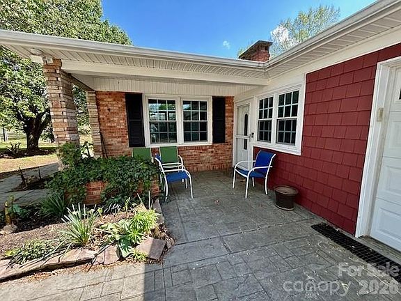 4th image of 1319 Cathey Rd
