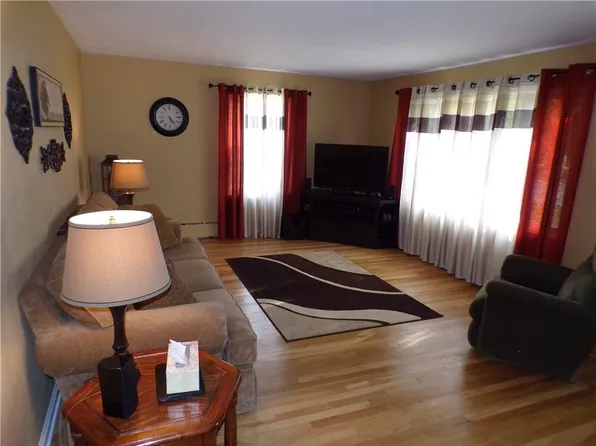 38 Jefferson St, Burkettsville, OH 45310