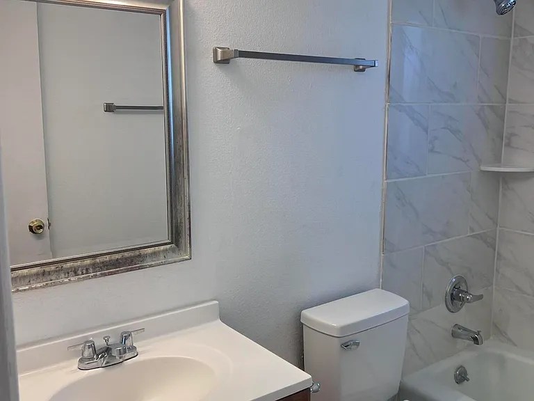 11244 Wharf Cove Dr #B — Photo 12