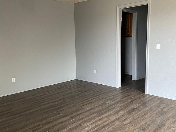 3rd image of 123 Cripple Creek Ln #B