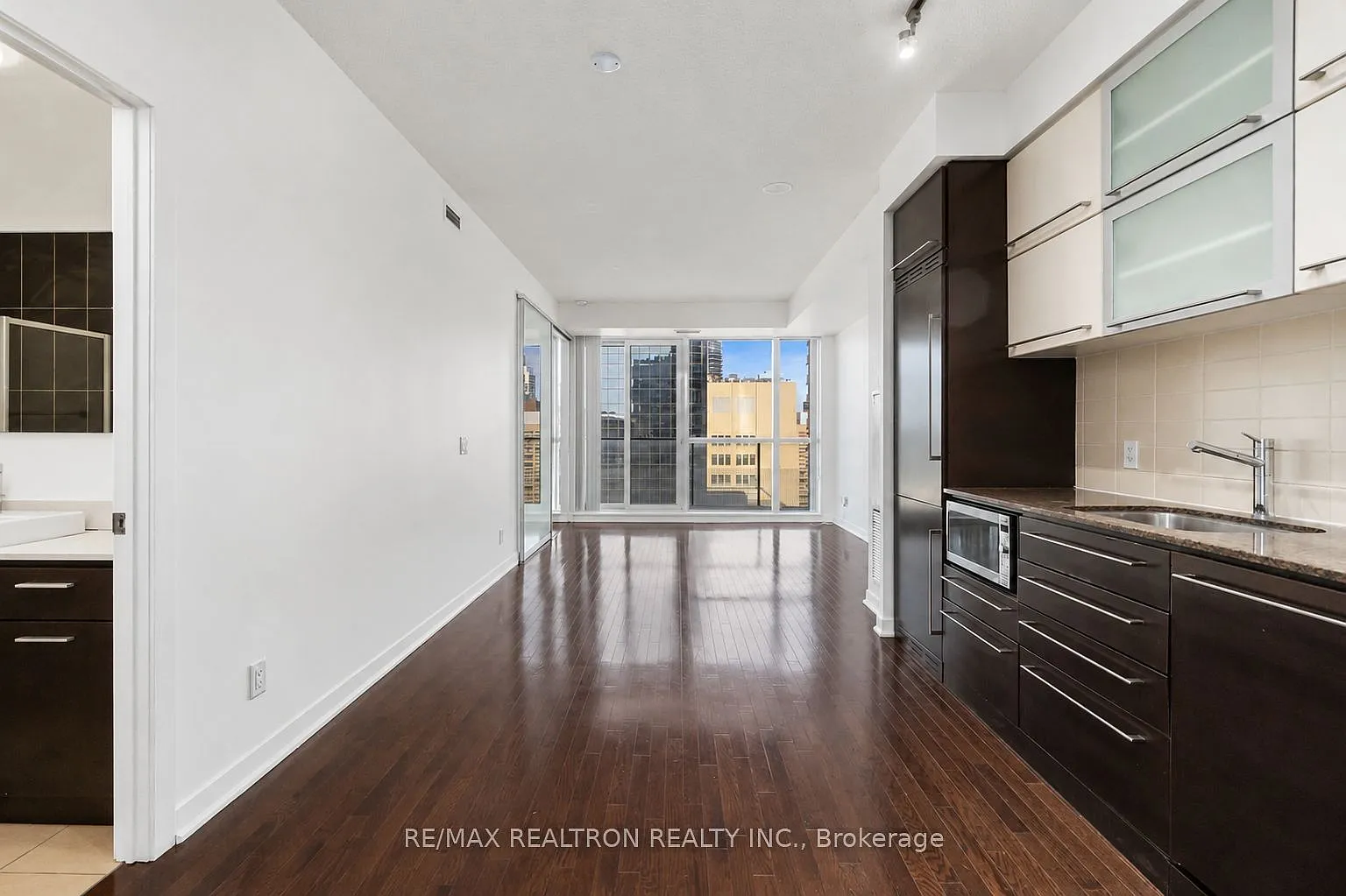 2 bed, $3,300 — Photo 2