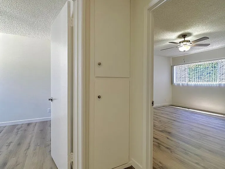 25907 Oak St — Photo 18