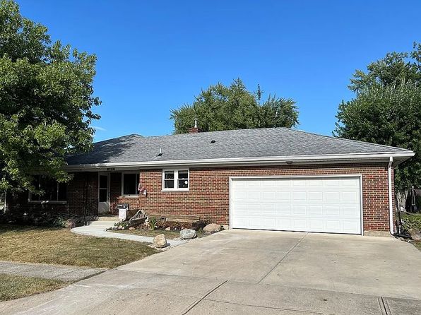 16 Brookside Dr