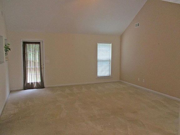4th image of 1187 Watsonia Dr