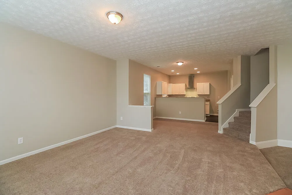 3 bed, 2.5 bath, 1791 sqft, $2,080 — Photo 4