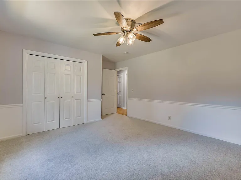 2111 Huron Dr — Photo 31