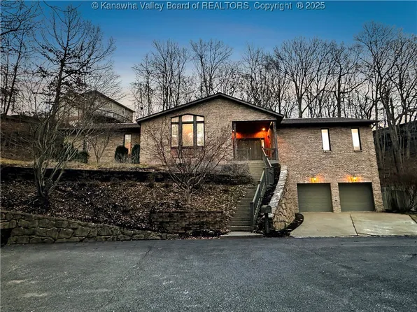 1128 Shamrock Rd, Charleston, WV 25314