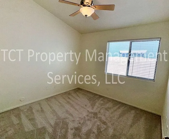 4399 S Maverick Ave — Photo 7