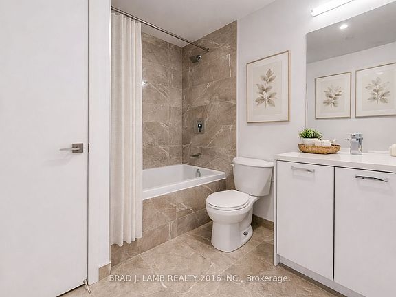4th image of 284 King St E #308