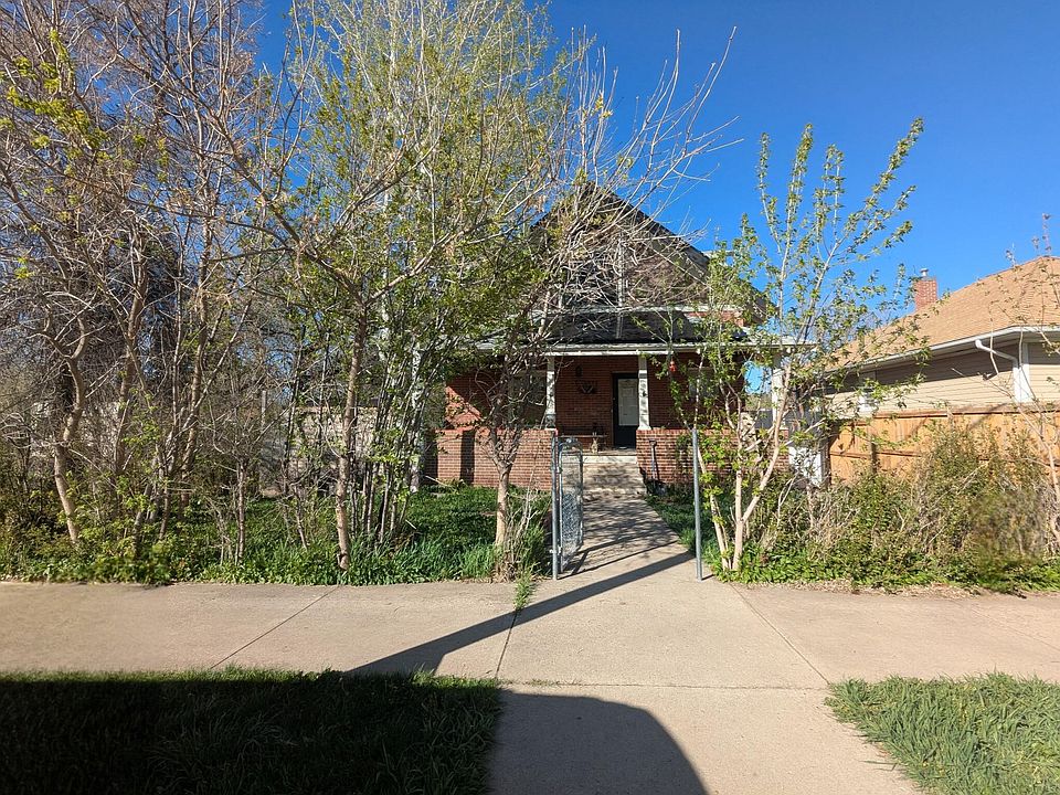 1st image of 903 5th Ave S