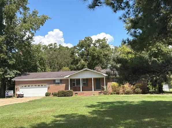 216 Casey Dr, Gadsden, AL 35903