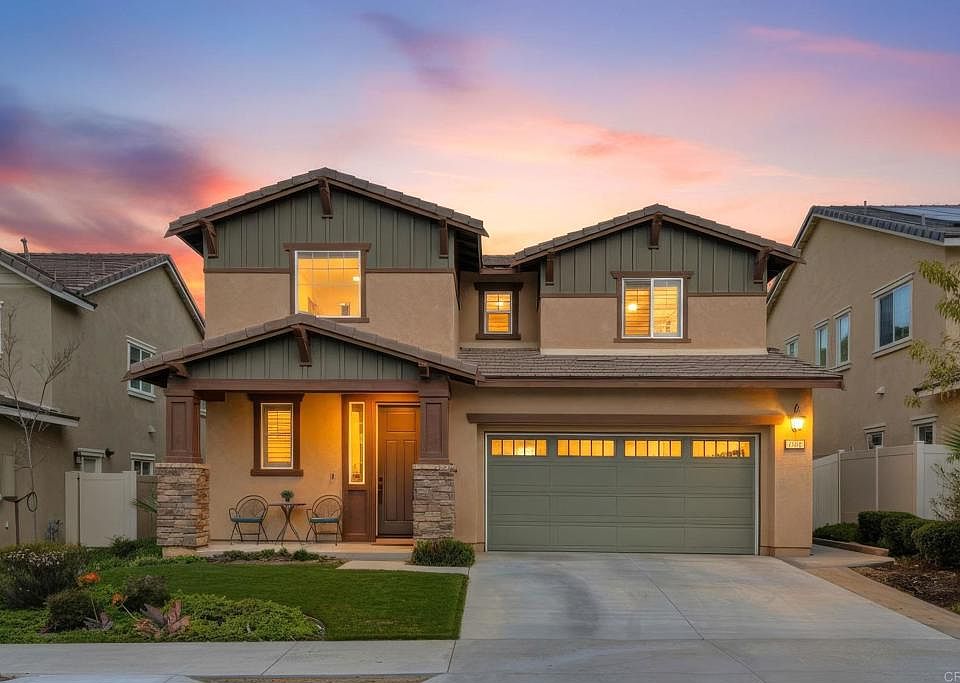 1st image of 220 Pantaneiro Pl