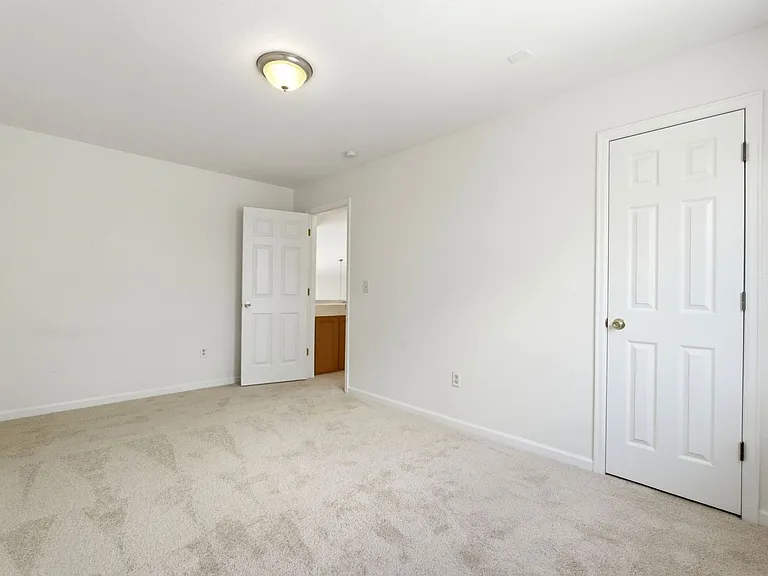 5155 Golden Eagle Pkwy — Photo 20
