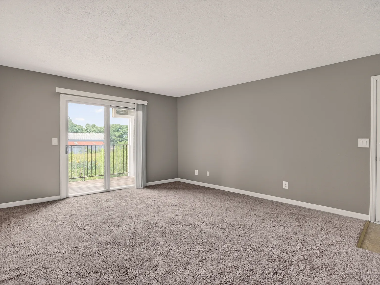 Ashby Apartments — Photo 3