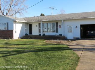 8990 E Maple Rapids Rd, Elsie, MI 48831