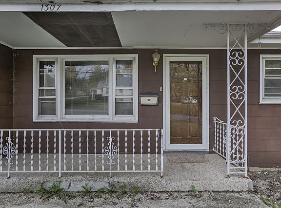 4th image of 1307 E 80th St