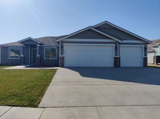 1519 Willow Way, Benton City, WA 99320