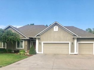 3501 N Sandy Hollow Dr, Hutchinson, KS 67502