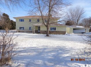 395 N Main St, Burlington, IL 60109