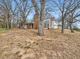 2925 Jason Ct, Fort Worth, TX 76112