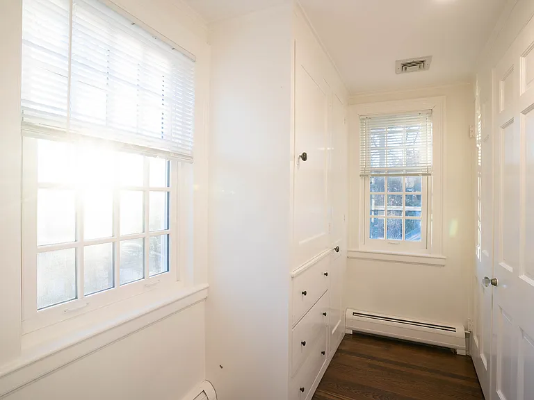 40 Puddingstone Ln #2 — Photo 32