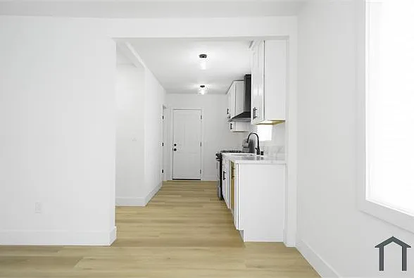 4555 Acacia Ave — Photo 6