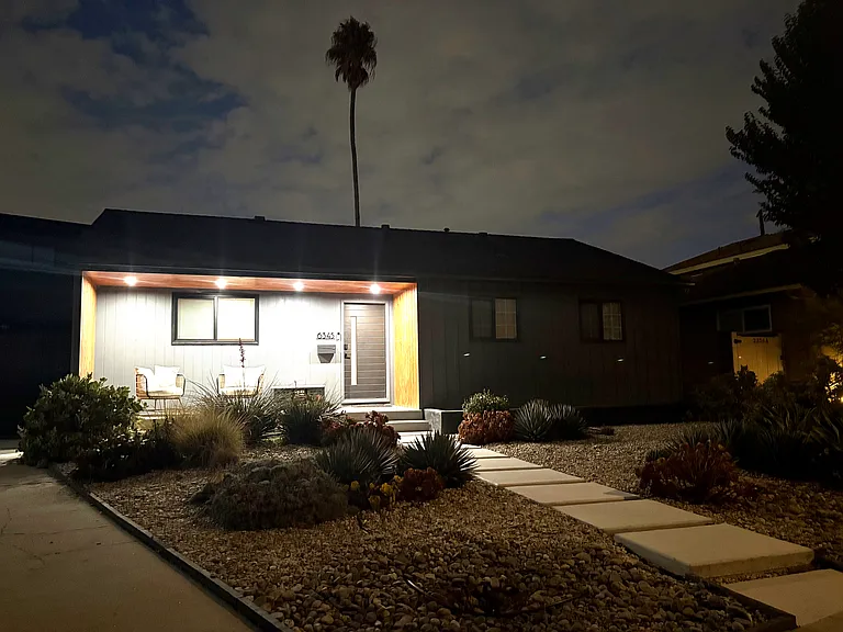 6345 E Vernon St — Photo 36