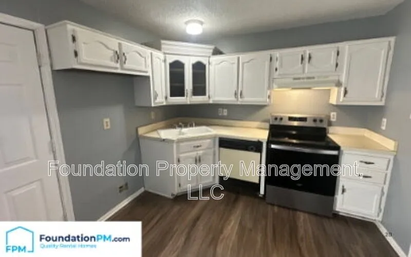2 bed, 1.0 bath, 1024 sqft, $995 — Photo 3