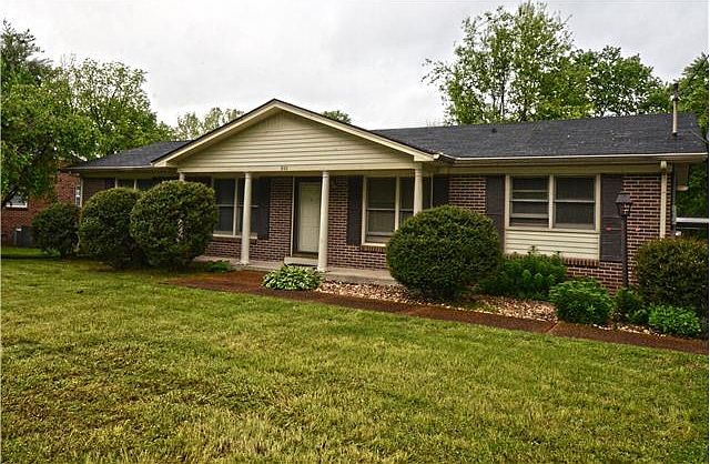 1st image of 922 Temple Ct