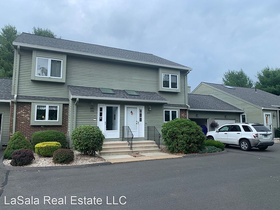 1st image of 205 Sand Stone Dr