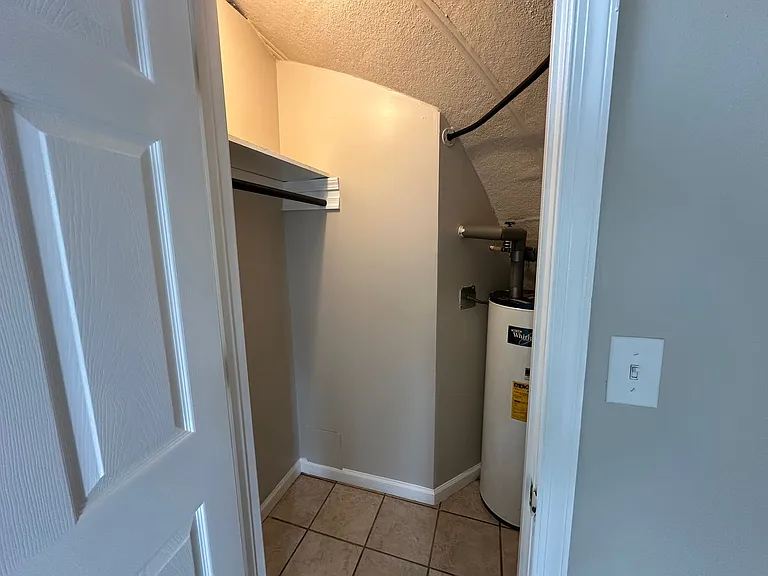 3313 Old Forest Rd — Photo 12