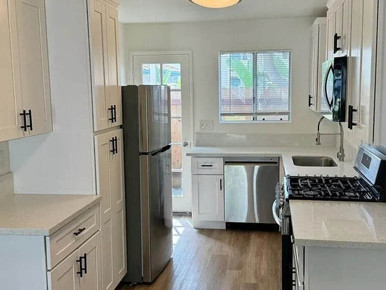 3515-3563 Roosevelt St - Su Casa Apartments — Photo 29