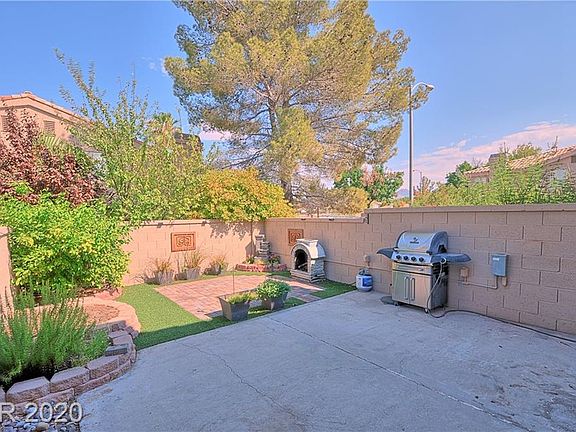 3rd image of 2836 Cross Haven Dr