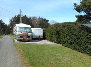 32944 Hillside Acres Rd, Gold Beach, OR 97444