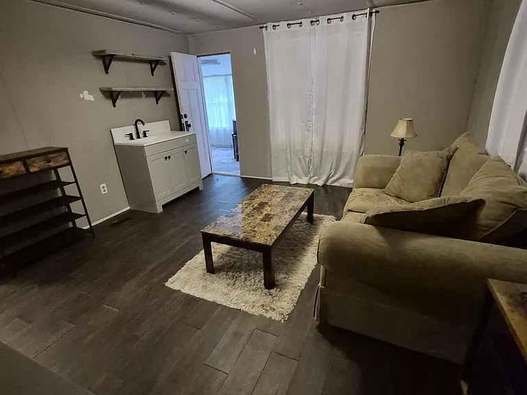 11550 NE 83rd Pl #2 — Photo 1