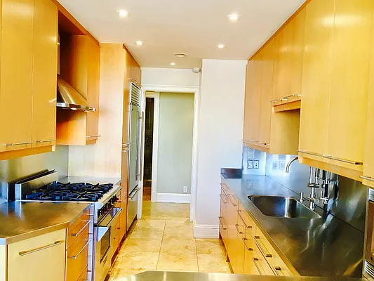 Rented by Jade Stone Real Estate Consulting | media 26