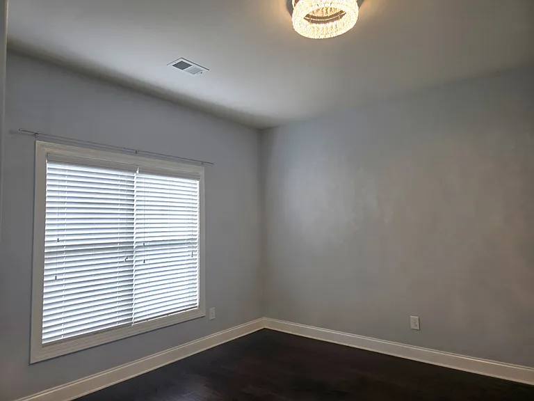 8809 Crenshaw Dr — Photo 5