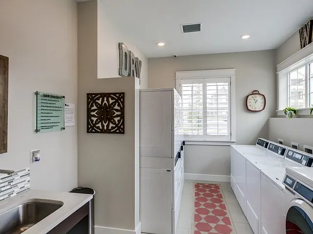 The Station Apartments at Gateway — Photo 50