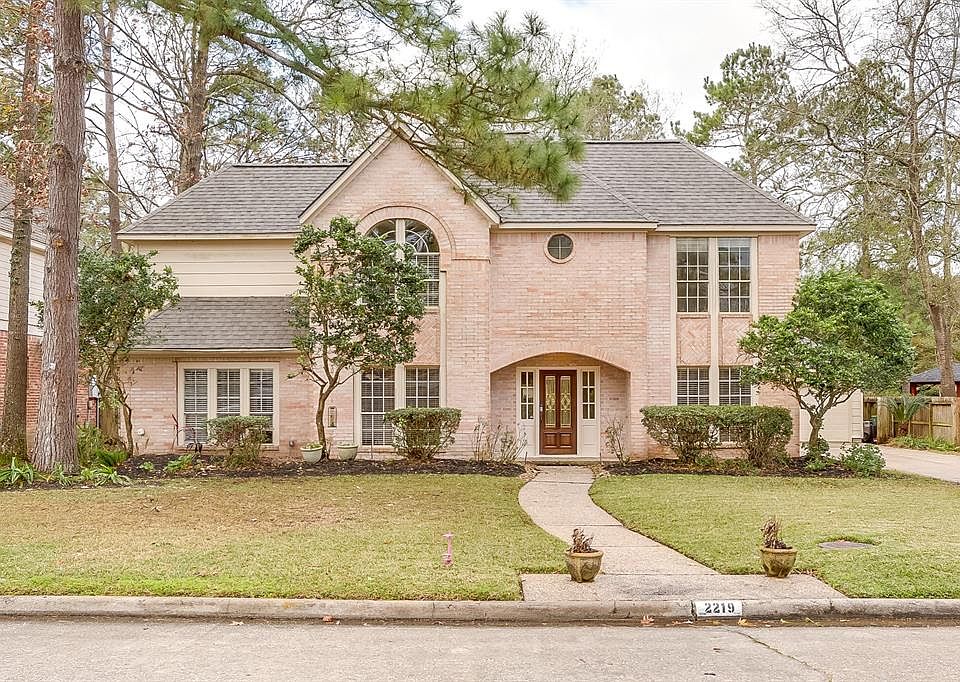 1st image of 2219 Mountain Lake Dr