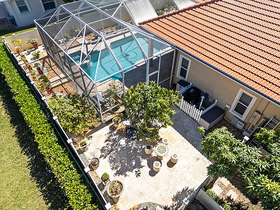 4th image of 9594 Carissa Road Road