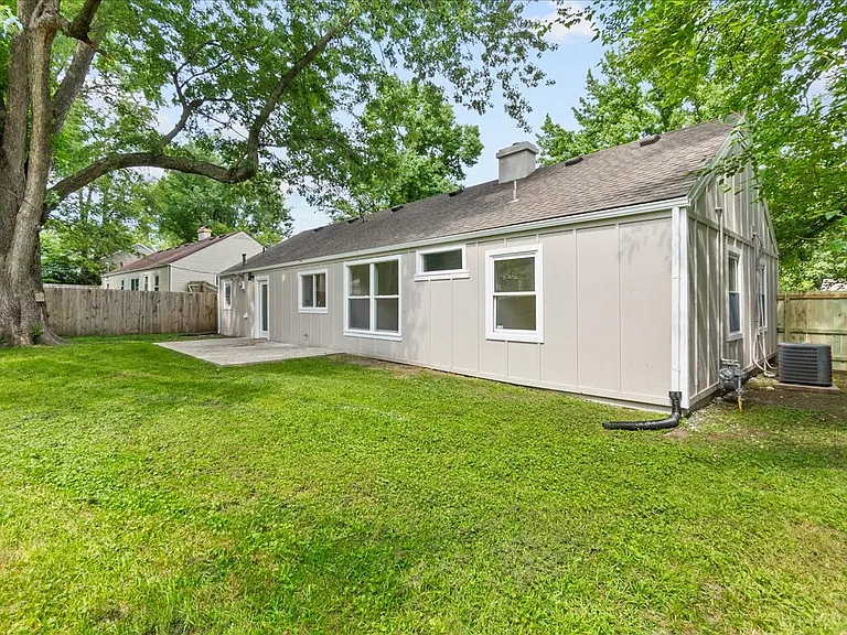 7522 High Dr — Photo 25