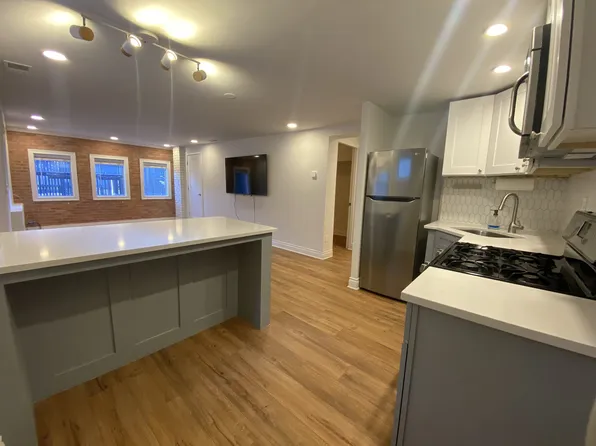 3143 S Halsted St, Chicago, IL