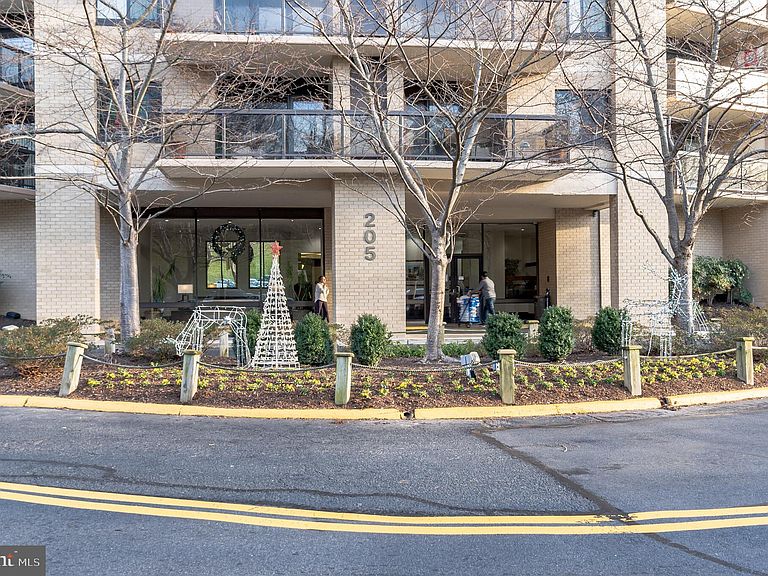 205 Yoakum Pkwy Alexandria, VA, 22304 Apartments for Rent Zillow