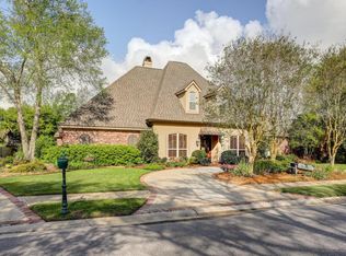 102 Winged Foot Dr, Broussard, LA 70518