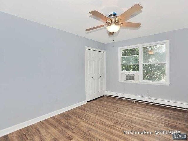 2nd image of 3-26 Grunauer Pl Floor 1