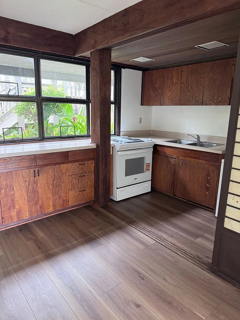 Waimalu Park 2 Bedroom Townhouse — Photo 1