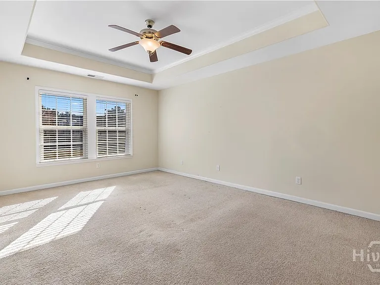 116 Ventura Pl — Photo 16