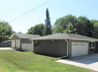 1520 N 6th St, Montevideo, MN 56265